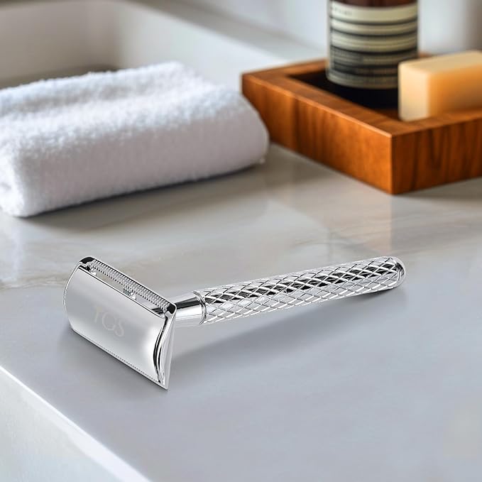 Double Edge Safety Razor with Chrome Plated Handle & Silicone Cover & 10 Blades Single Blade Safety Razor for Travel Metal Eco-Friendly Reusable Razor for Shaving