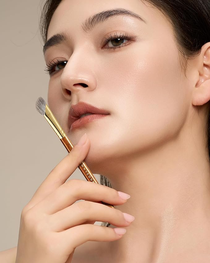 Desert Oak Series Pro Nose Sculptor - Arctic Fluff Hybrid Bristles for Nasal Contouring, Wide Angled Nose Brush, Bubinga Handle (CM 197)