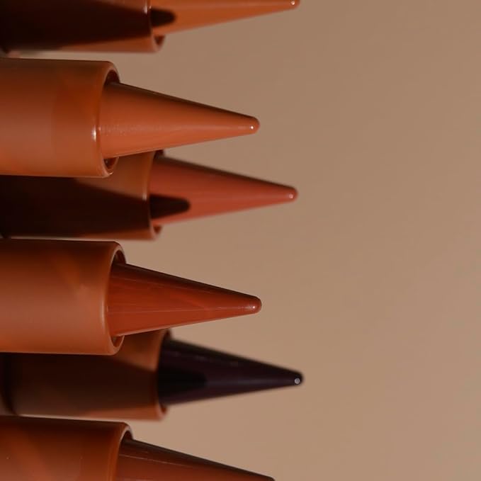 2-in-1 Gradient Lip Liner and Lipstick Lip Combo Set - Achieve Flawless Contour and Gradual Ombre Effect with Easy-to-Use Crayon Form and Cone Tip (01# Milk Tea & 06# Coffee Bean, 2 Count (Pack of 1))