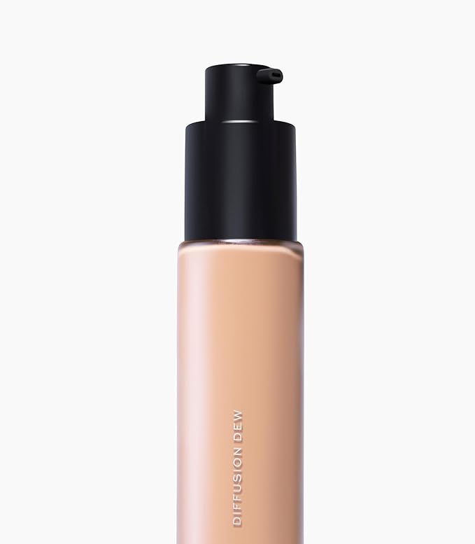 MAKE Beauty - Diffusion Dew - Radiant Skin Tint (Tan 06)