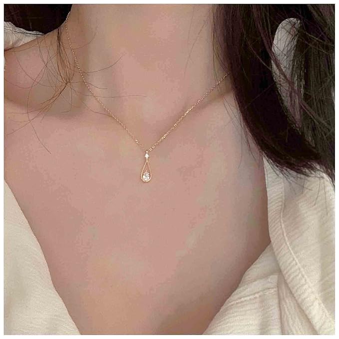 Vintage Tiny Teardrop Crystal Necklace Choker Gold Rhinestone Dot Pendant Necklace Chain Water Drop Choker Necklace Minimalism Necklace Chain Jewelry for Women and Girls