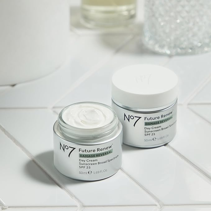 No7 Future Renew Damage Reversal Day Cream SPF 25 - Anti Aging Face Cream with SPF for Visibly Damaged Skin - Protects, Moisturizes & Reverses Dryness - Suitable for All Skin Types (1.69 Fl Oz)
