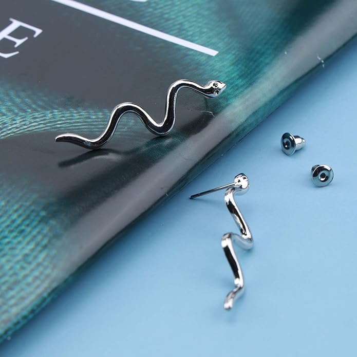 Vintage Snake Dangle Earrings Punk Snake Drop Earrings Gold Snake Stud Earrings Boho Serpent Earrings Jewelry for Women (Gold)
