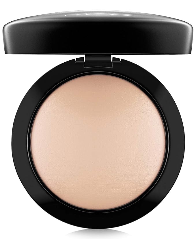 MAC Mineralize Skinfinish Light Plus Face Powder for Women, 0.35 Ounce