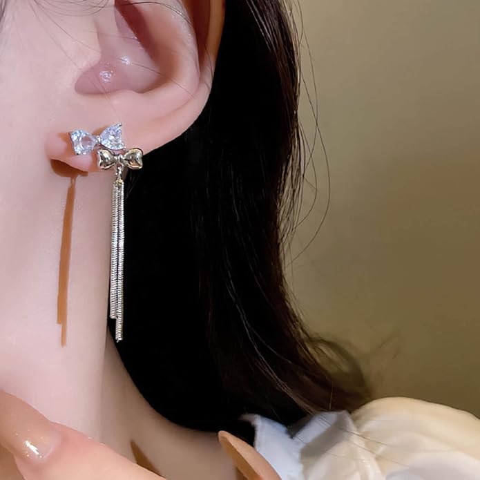 Vintage Crystal Bow Chain Drop Earrings Rhinestone Heart Stud Earrings Silver Long Chain Tassel Earrings Sparkly Cz Bridal Earrings Jewelry for Women