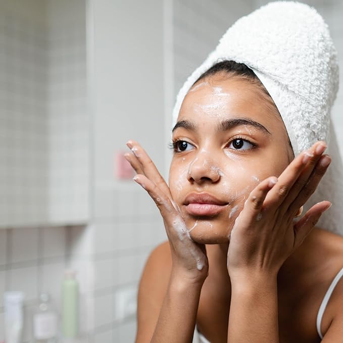 8oz/250ml Leak Proof Plastic Bottles with Caps for Liquids Sample, Reusable Small Bottles Containers for Travel, Camping and Hiking (Translucent, 10 Pcs)