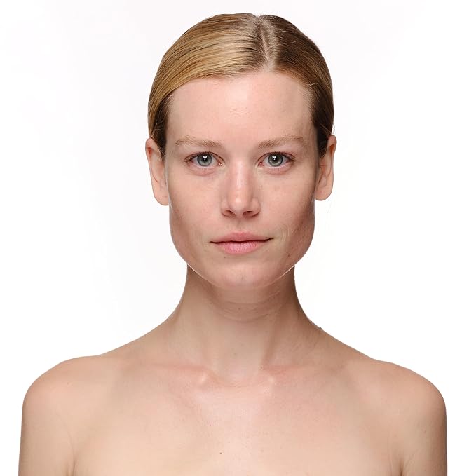 YENSA Super Serum Silk Powder Foundation - Matte Foundation Makeup to Blur and Smooth Pores - Provides a Radiant and More Even Skin Tone for a Natural, Healthy Glow - Light 1 (0.35 oz)