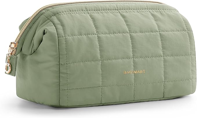 BAGSMART Makeup Bag Travel Cosmetic Bag, Puffy Padded Make Up Bags for Women Makeup Organizer Case, Wide-open Pouch Purse Travel Essentials Toiletries Accessories Brushes, Mossy Green