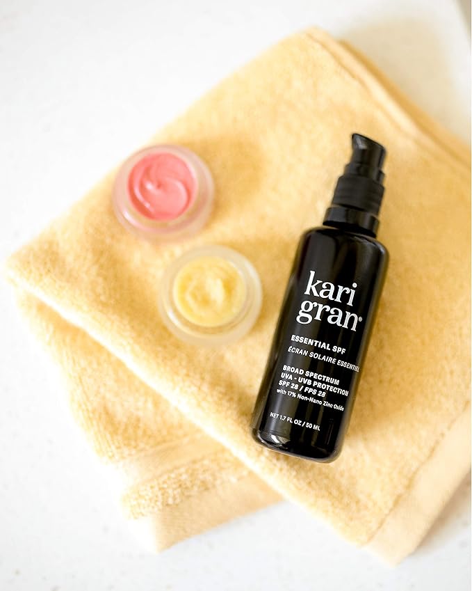 Kari Gran - Natural Essential SPF 30 Moisturizing Facial Sunscreen with Plant-Based Ingredients (1oz / 30ml)