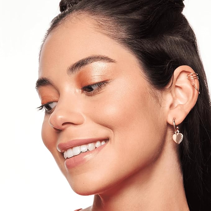 essence | Baby Got Glow Liquid Highlighter | Breezy Bronze)