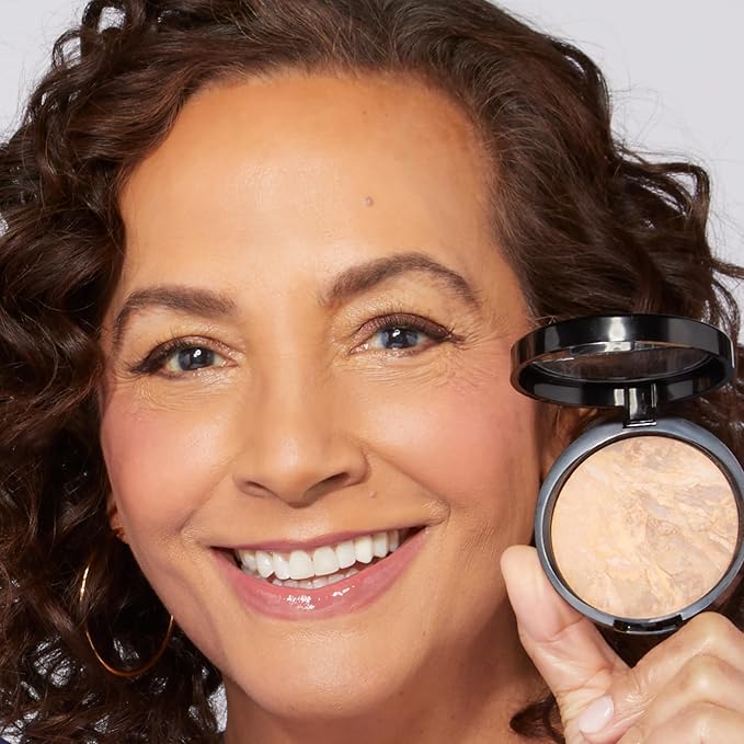 LAURA GELLER NEW YORK Award-Winning Baked Balance-n-Brighten Color Correcting Powder Foundation - Golden Medium - Buildable Light to Medium Coverage - Demi-Matte Natural Finish