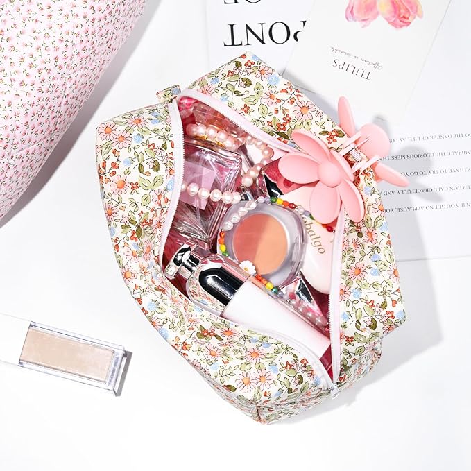 Soidram quilted makeup bag floral