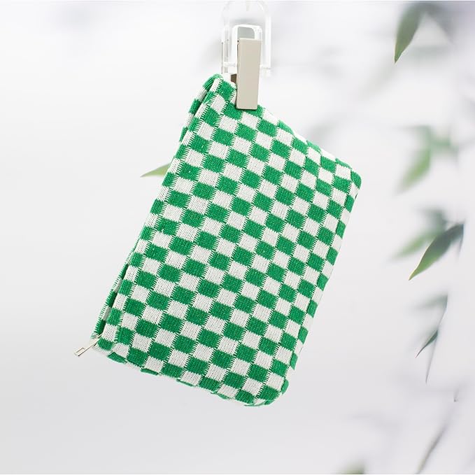 Pazimiik knitted checkered makeup bag