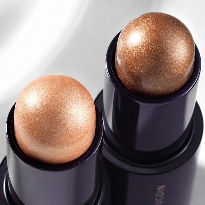 Kevyn Aucoin the Lighting Stick, soft light (fair to light skin tones): Makeup complexion enhancer. Reflects light, brightens angles. Made in Italy.