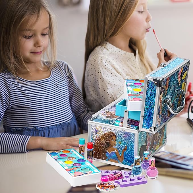 Little Mermaid Train Case Beauty Set,