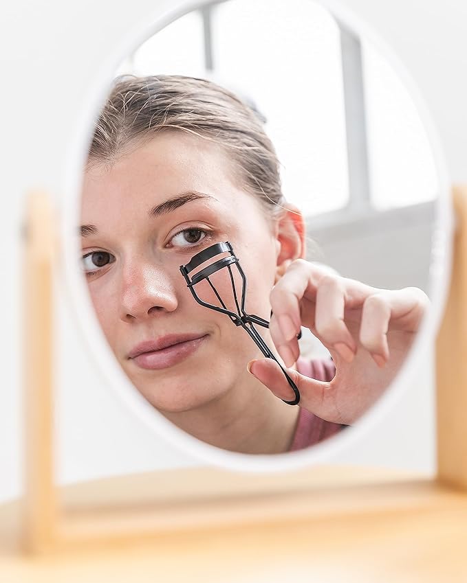 Amazon Basics Eyelash Curler, Black (Pack of 2)