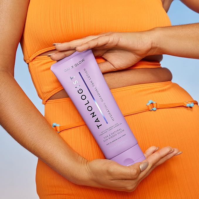 Tanologist Hydrating Daily Glow Body Lotion- Light/Medium, Gradual Tanning Lotion, No Fake Tan Smell, Streak-Free & Natural Looking Self Tanner, Moisturizing, Vegan, 8.45 fl. oz/250 ml Tube
