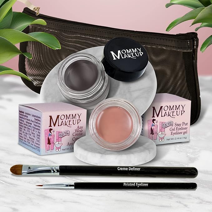 The Everlasting Eye 5 Piece Waterproof Makeup Set.