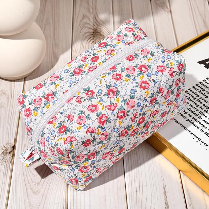 Soidram floral makeup bag quilted
