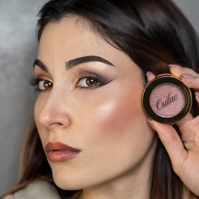 Oulac Shimmer Blush Makeup| 2 in 1 Powdery Blush & Highlighter| Pigmented&Blendable | Shape & Highlight Face| Vegan & Cruelty-Free| 4.8g F02 Love Potion