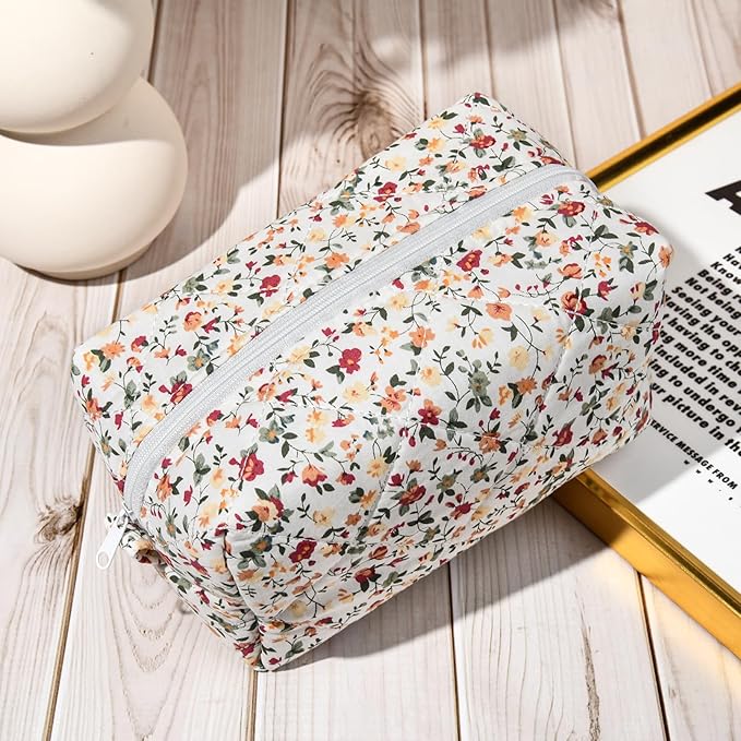 Soidram floral makeup bag quilted