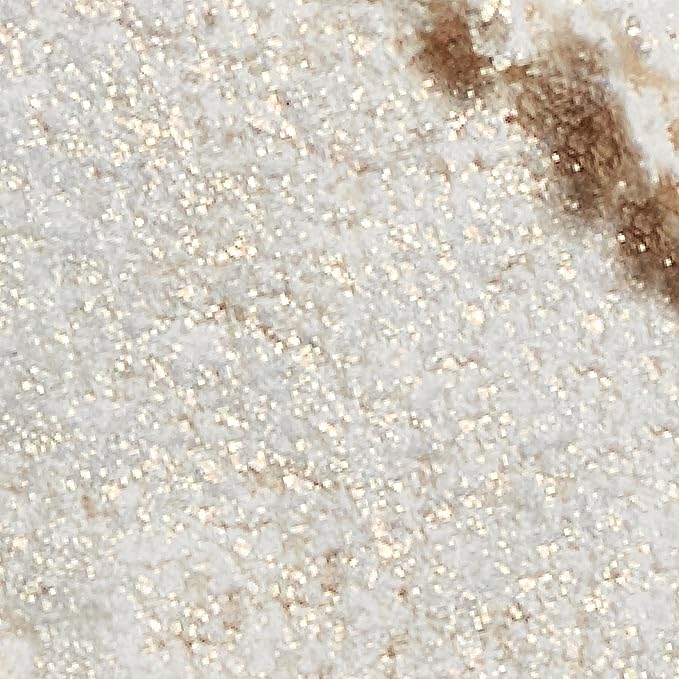 L'Oreal Paris Infallible Up to 24HR Highlighter, Longwear Powder Highlighter For All Day Glow, Icy Gold, 0.31 Oz